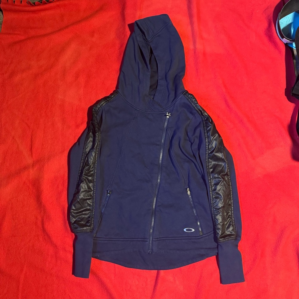 Men’s Blue and Black Oakley Light Training Jacket